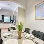 דירה Steps From Seafront & Ferries