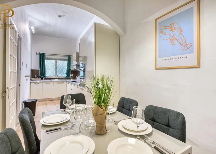 Apartamento Steps From Seafront & Ferries