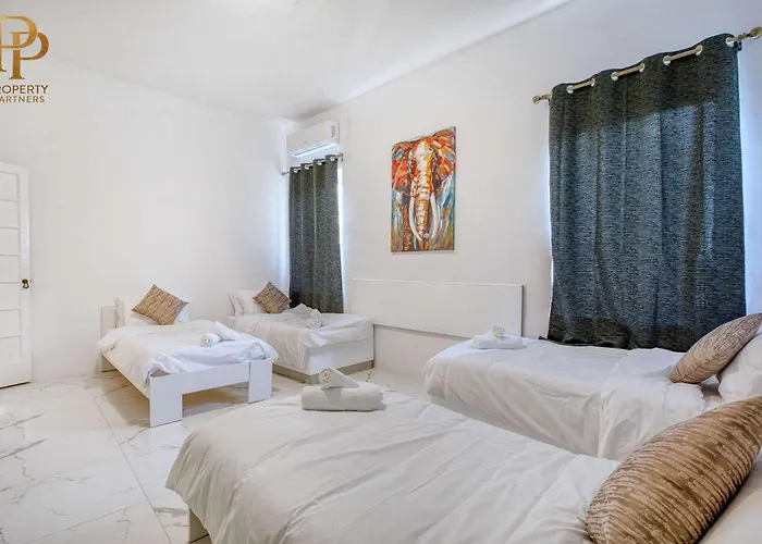 Steps From Seafront & Ferries Appartement